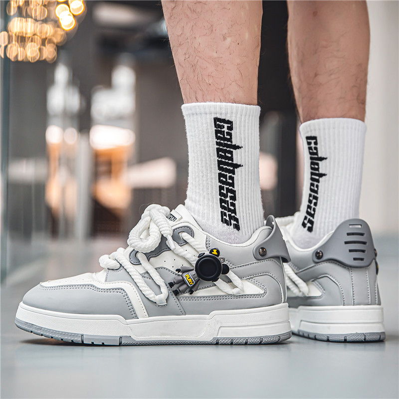 Επώνυμα ανδρικά παπούτσια Skateboard Αθλητικά πάνινα παπούτσια σχεδιαστών κινουμένων σχεδίων για άντρες Άνετα αθλητικά παπούτσια με χαμηλό τοπ Ανδρικά Zapatillas Hombres 2023