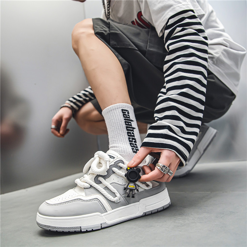 Επώνυμα ανδρικά παπούτσια Skateboard Αθλητικά πάνινα παπούτσια σχεδιαστών κινουμένων σχεδίων για άντρες Άνετα αθλητικά παπούτσια με χαμηλό τοπ Ανδρικά Zapatillas Hombres 2023