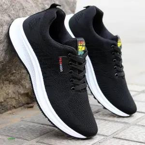 Suvised meeste kingad uus mood valge hingav võrgust spordijalatsid meeste madala nööriga nööriga põrutusi summutavad jooksujalatsid