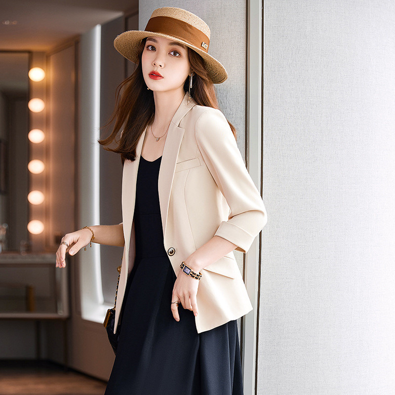 Kolmveerandvarrukatega roheline ülikonnajope Naiste kevadsuvi uus mood Temperament lühike vabaaja õhuke elegantne bleiser naiste topid