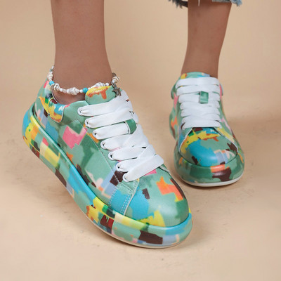 Γυναικεία παπούτσια Vulcanize 2023 Νέα μόδα Αθλητικά παπούτσια με χοντρή σόλα Γυναικεία Graffiti Λευκά Παπούτσια Outdoor Casual Sneakers Plus Size