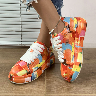 Γυναικεία παπούτσια Vulcanize 2023 Νέα μόδα Αθλητικά παπούτσια με χοντρή σόλα Γυναικεία Graffiti Λευκά Παπούτσια Outdoor Casual Sneakers Plus Size