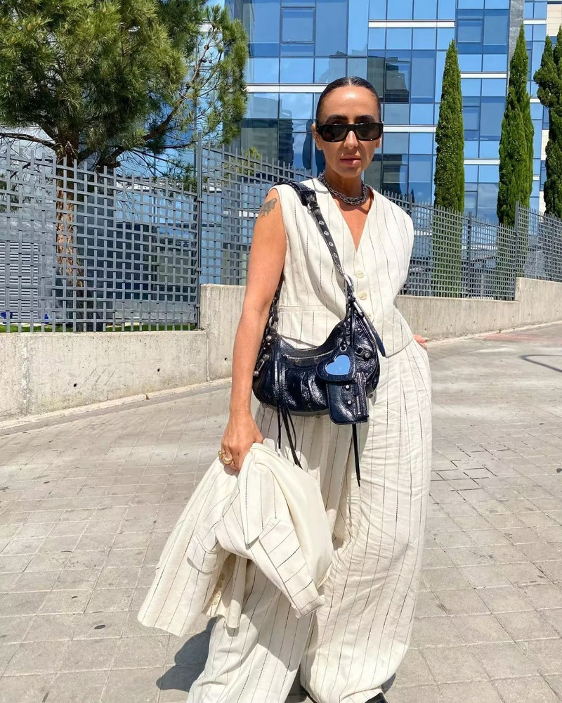 SLTNX Fashion ριγέ γυναικείο γιλέκο 2023 Καλοκαιρινό γυναικείο αμάνικο γιλέκο με λαιμόκοψη σε V για γυναίκες Γυναικείο κομψό μονόχρωμο γιλέκο