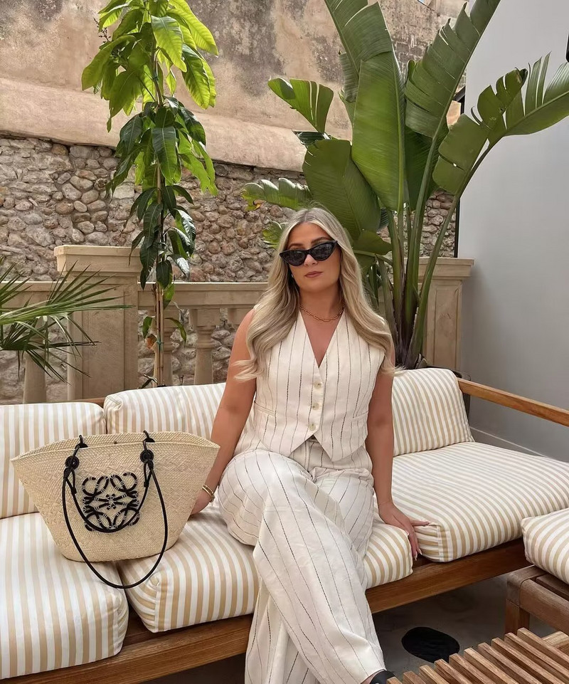 SLTNX Fashion ριγέ γυναικείο γιλέκο 2023 Καλοκαιρινό γυναικείο αμάνικο γιλέκο με λαιμόκοψη σε V για γυναίκες Γυναικείο κομψό μονόχρωμο γιλέκο