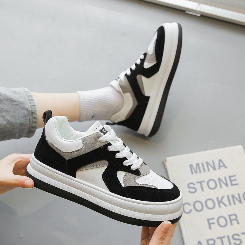 Γυναικεία Shos 2023 Άνοιξη Νέα White Shos Fashion Αναπνεύσιμα καθημερινά αθλητικά παπούτσια Γυναικεία αντιολισθητικά επίπεδα παπούτσια για τρέξιμο Zapatos De Mujer