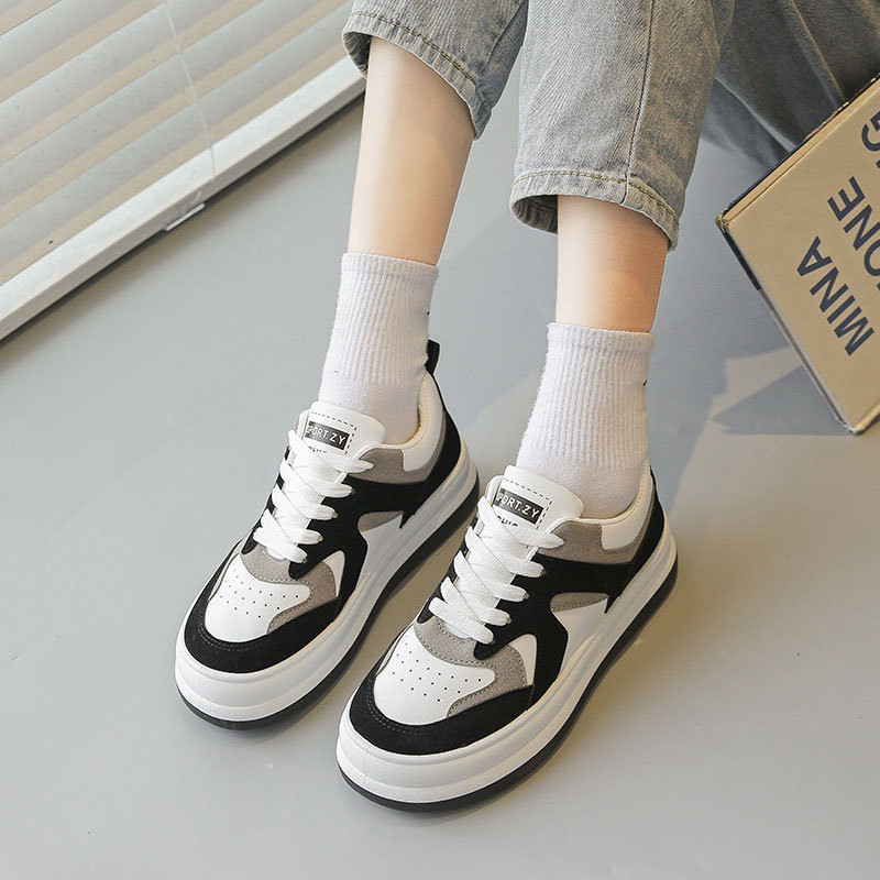 Γυναικεία Shos 2023 Άνοιξη Νέα White Shos Fashion Αναπνεύσιμα καθημερινά αθλητικά παπούτσια Γυναικεία αντιολισθητικά επίπεδα παπούτσια για τρέξιμο Zapatos De Mujer