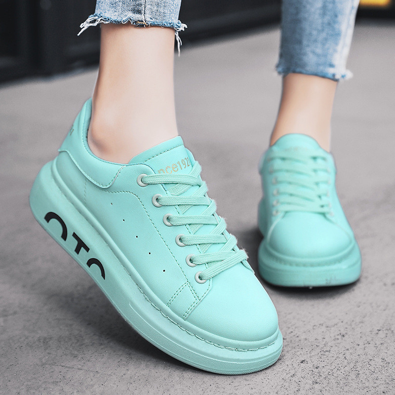 2023. aasta kevadsuvi sinised meeste paksud kingad, hingavad kerged nahast tossud, meeste rula-mood vabaajajalatsid meestele