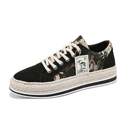 2023. aasta uued meeste vabaajajalatsid Lõuendkingad Paeltossud Hingavad meeste lamedad jalanõud Meeste vulkaniseeritud kingad Trend Zapatillas Hombre