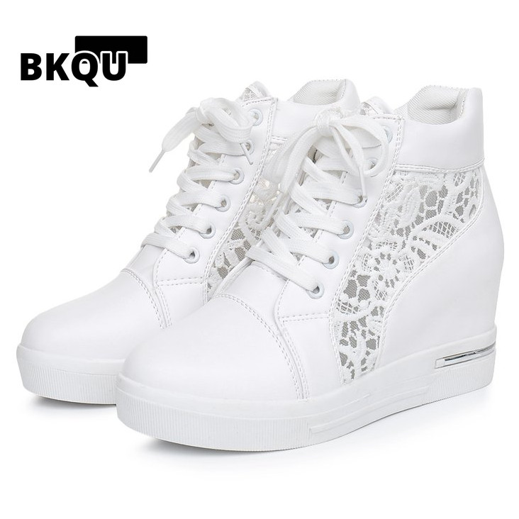 Γυναικεία πάνινα παπούτσια Wedge Πλατφόρμα Λαστιχένια Brogue Δερμάτινα ψηλοτάκουνα παπούτσια με κορδόνια ψηλά παπούτσια με μυτερά δάχτυλα αυξανόμενα Creepers Λευκό ασημί