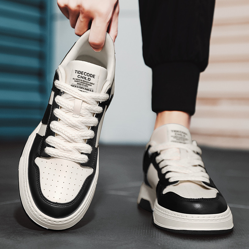 Νέα ανδρικά casual παπούτσια Απλά ανδρικά πάνινα παπούτσια Ελαφρύ PU δερμάτινο αναπνεύσιμο παπούτσι με κορδόνια λευκό επίπεδο κάτω Zapatos Para Hombres