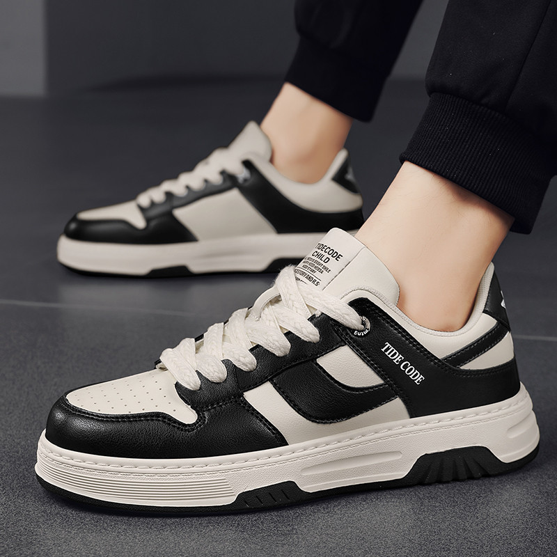 Νέα ανδρικά casual παπούτσια Απλά ανδρικά πάνινα παπούτσια Ελαφρύ PU δερμάτινο αναπνεύσιμο παπούτσι με κορδόνια λευκό επίπεδο κάτω Zapatos Para Hombres