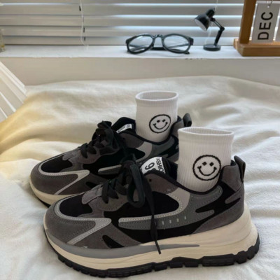 Άνοιξη 2023 Νέα βουλκανιζέ παπούτσια Γυναικεία ελαφριά αντιολισθητικά αθλητικά παπούτσια Υπαίθρια παπούτσια για ελεύθερο χρόνο περπατήματος