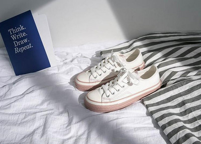 Λευκά γυναικεία καλοκαιρινά αθλητικά παπούτσια Γυναικεία casual παπούτσια Καμβάς Βουλκανιζέ Παπούτσια Flats Φοιτητικά παπούτσια υπέροχες εσπαντρίγιες τένις