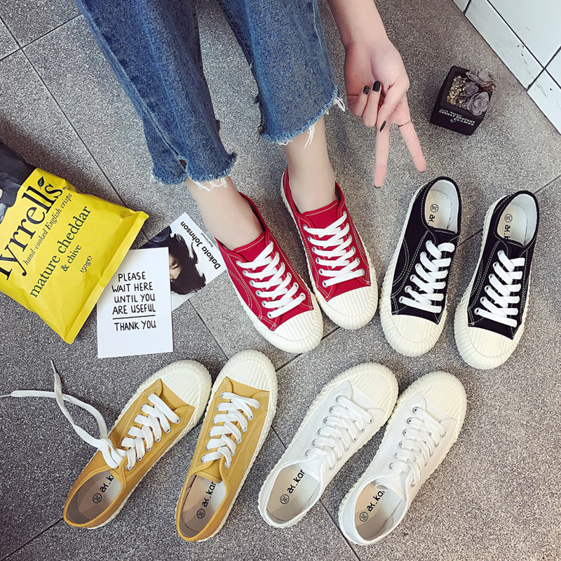 Korejske platnene cipele Ženske modne tenisice Niski izrez na vezanje Zapatos De Mujer Visokokvalitetne ležerne ravne cipele Žensko 2023 Novo