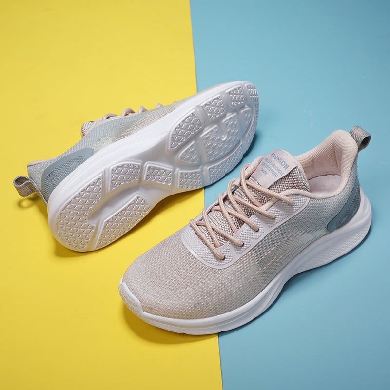 Suvised kerged Moodsad hingavad õõnsad naiste tossud Väikesed valged jooksujalatsid