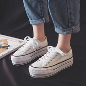 Vulkaniseeritud lõuendist kingad naistele Tossud vabaaja platvormid Mood mustad valged naiste tossud paksu tallaga