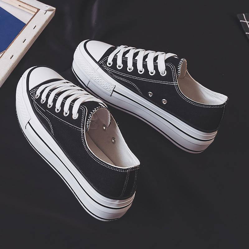 Vulkaniseeritud lõuendist kingad naistele Tossud vabaaja platvormid Mood mustad valged naiste tossud paksu tallaga