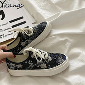 Χαμηλής κοπής Κλασικό σχέδιο λουλουδιών κέντημα βουλκανιζέ παπούτσια Γυναικεία παπούτσια skateboard υψηλής ποιότητας Παπούτσια από καμβά Street Style