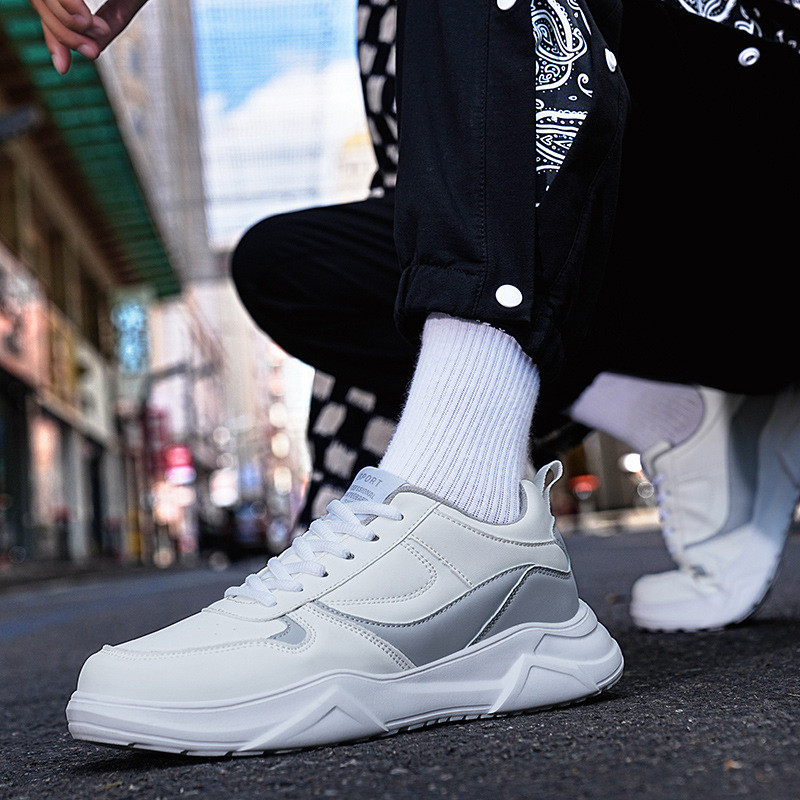 Meeste vabaajajalatsid Hingavad välistingimustes kasutatavad nahast kerged tossud Meeste moekingad Uued mugavad jalatsid Meeste kingad DM-344