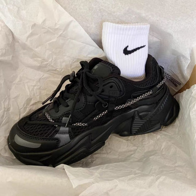 2021. aasta naiste tossud Jooksumood Harajuku vabaaja mustad kevadised tennised