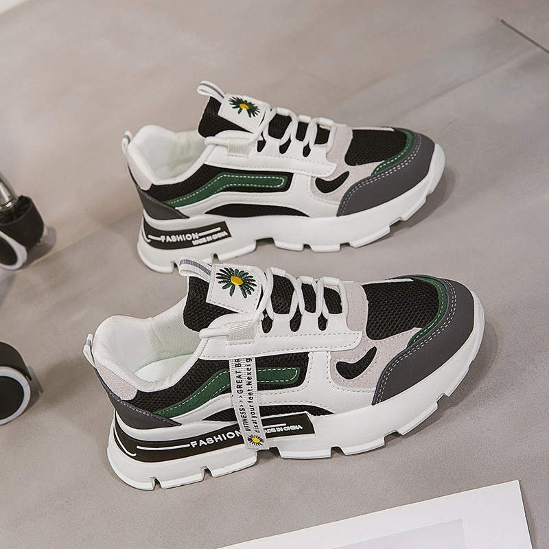 Naiste tossud Uued hingavast võrgust Fitness Jooksmine vabaaja spordijalatsid Naiste platvorm Kergejõustikutrenažöörid isakingad Naine