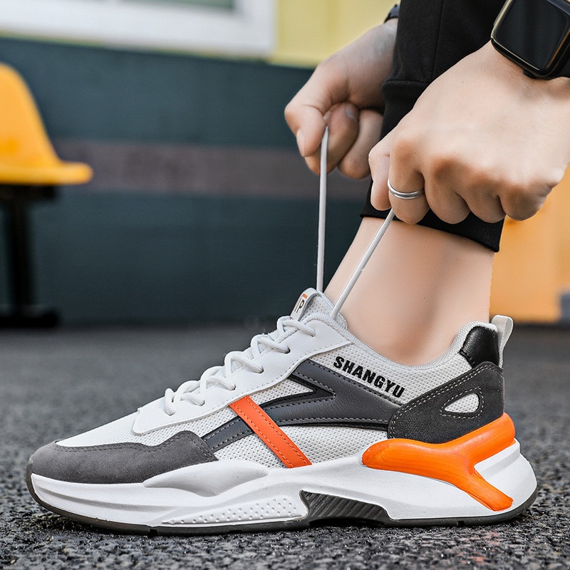 2023. aasta uued kevadised lamedad paeltega meeste spordijalatsid Moodsad libisemiskindlad välitingimustes kasutatavad mugavad Trend-hingavad massiivsed meeste kingad