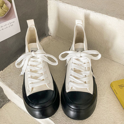 Naiste retromustad pitsilised vabaaja lõuendist kingad Naised hingavad kõrged vulkaniseeritud kingad Harajuku vabaaja tossud naistele