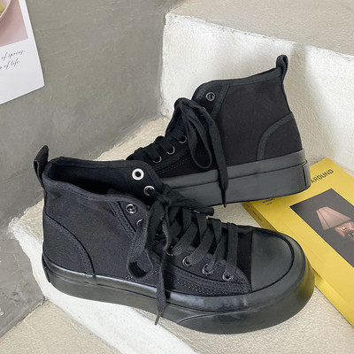 Naiste retromustad pitsilised vabaaja lõuendist kingad Naised hingavad kõrged vulkaniseeritud kingad Harajuku vabaaja tossud naistele