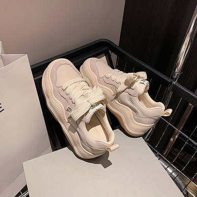 Y2K naiste Korea vabaaja Kawaii spordijalatsid Tossud Vintage Athletic Platform Tennis Kingad Tursked paksu kontsaga tossud Lamedad kingad