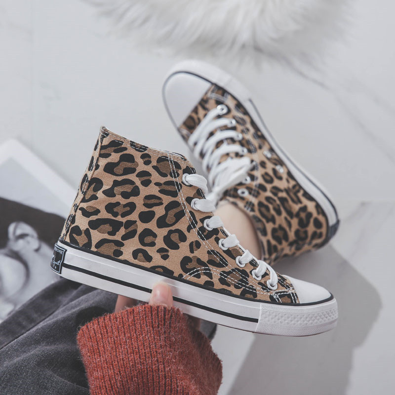 Uued Leopard Print kõrged lõuendist kingad Harajuku tossud Mood Uued nööriga sobivad lamedad kingad Naiste klassikalised tänavarõivad