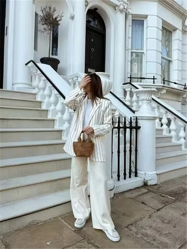 TRAF 2023 triibuline naiste bleiser Elegantne naiste nööbiga bleiser, pikkade varrukatega šikk ja elegantne naiste jope, uus mantlitega