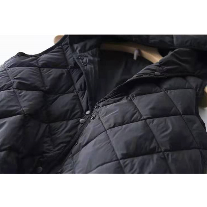 2023. Novi, proljetno-jesenski, lagani ženski prsluk veće veličine, prošiveni prsluci s jednim kopčanjem i džepnim kapuljačom Ženske crne majice