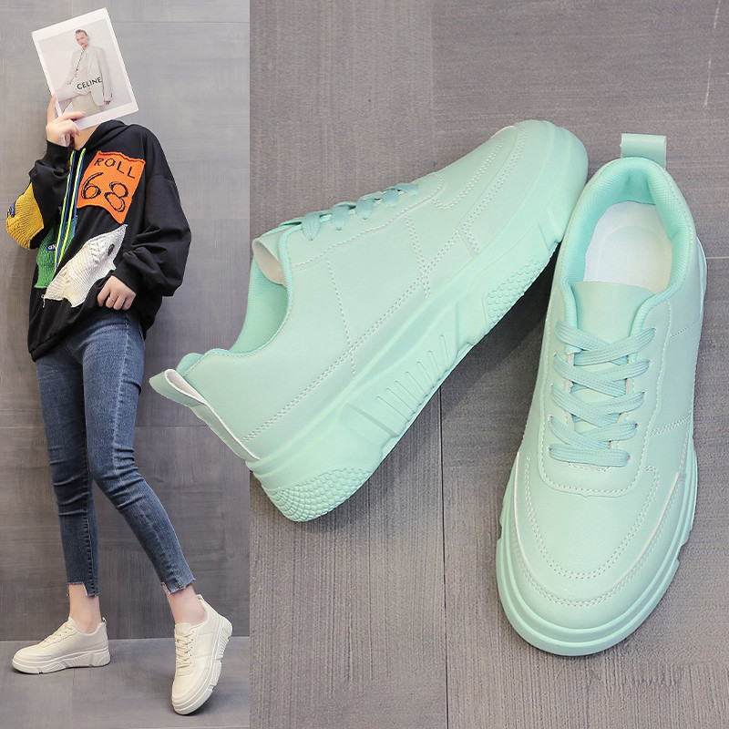 2023. aasta uued naiste tossud, ühevärvilised vabaajajalatsid Moodsad tossud platvormiga, kollased paeltega, vabaaja mugavad paksud kingad