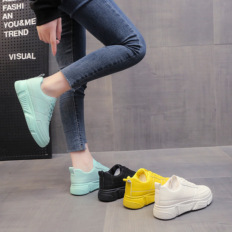 2023. aasta uued naiste tossud, ühevärvilised vabaajajalatsid Moodsad tossud platvormiga, kollased paeltega, vabaaja mugavad paksud kingad