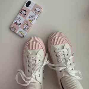 Moodsad tossud Naiste lõuendjalatsid Klassikalised retrostiilis Naised Vulkaniseerivad kingad Naiste vabaaja jalanõud Naissoost tudengitrennid