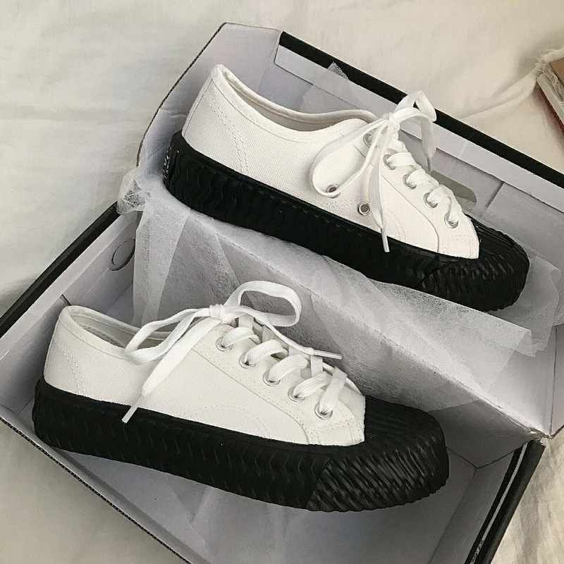 Moodsad tossud Naiste lõuendjalatsid Klassikalised retrostiilis Naised Vulkaniseerivad kingad Naiste vabaaja jalanõud Naissoost tudengitrennid