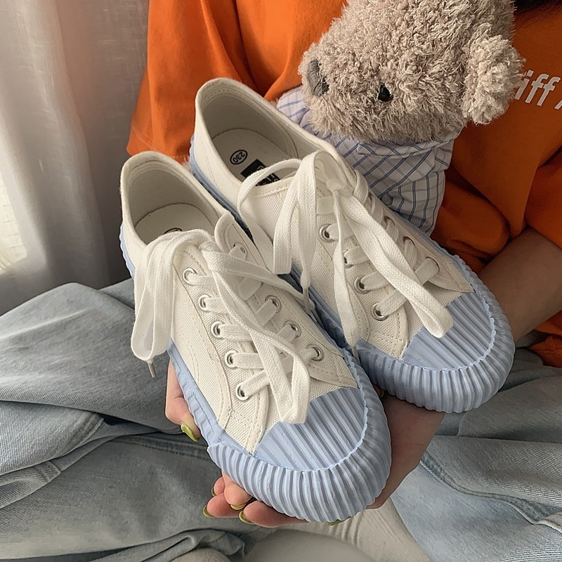 Moodsad tossud Naiste lõuendjalatsid Klassikalised retrostiilis Naised Vulkaniseerivad kingad Naiste vabaaja jalanõud Naissoost tudengitrennid