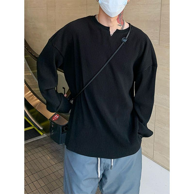 Neregularne vruće rasprodane majice s navojnim navojem za slobodno vrijeme, O-izrez, crno-bijela divlja muška odjeća dugih rukava, široka četiri godišnja doba