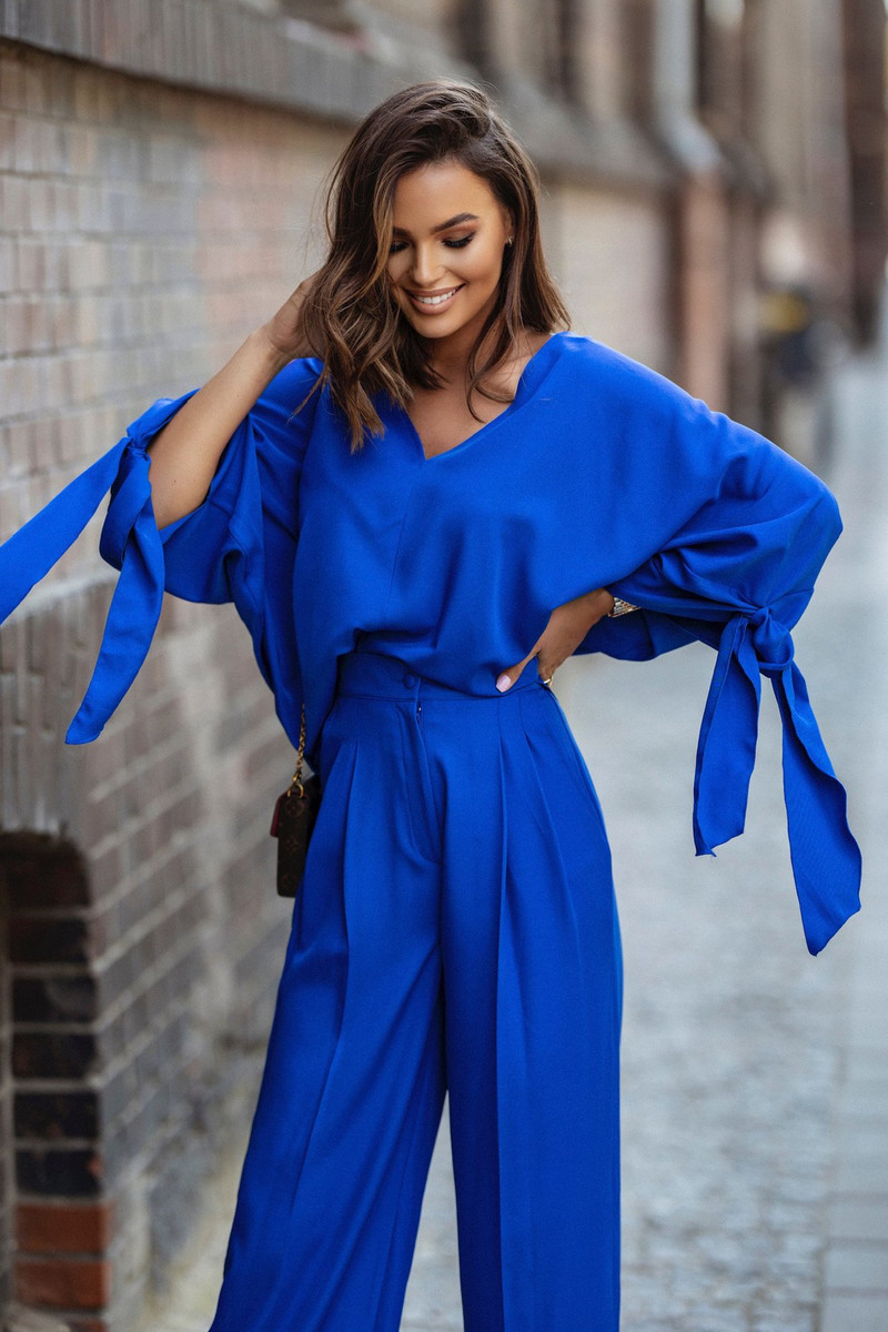 Nahkhiire varrukatega lahtised särgid kevadsuvi kõrge vöökohaga laia säärega püksikomplekt vabaaja V-kaelusega pullover pluus, ülikond, mood naiste riietus