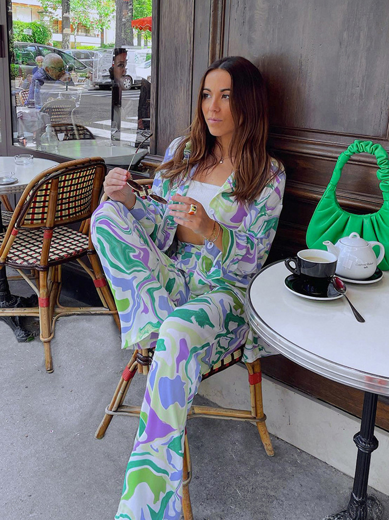 Moeprinteriga pükskostüüm Kevadsügis Mood Tänavanaiste komplektid Laia säärega püksid Pendelkäivad vabaaja särgid Kaheosaline komplekt