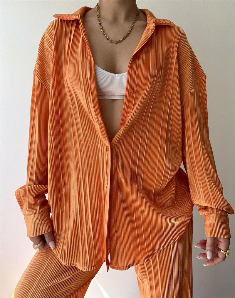 Sügisene uus ühevärviline plisseeritud pikkade varrukatega särk Kõrge vöökohaga püksid kaheosaline komplekt Naiste vabaaja püksid 2-osaline komplekt