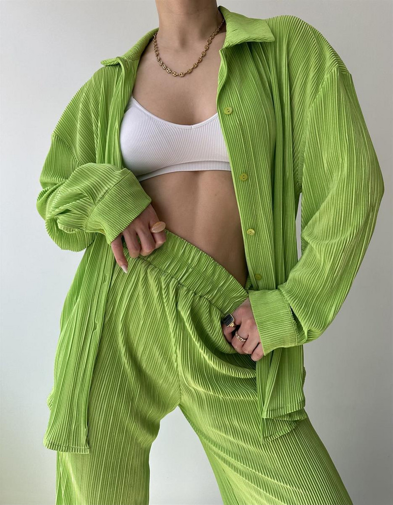 Sügisene uus ühevärviline plisseeritud pikkade varrukatega särk Kõrge vöökohaga püksid kaheosaline komplekt Naiste vabaaja püksid 2-osaline komplekt