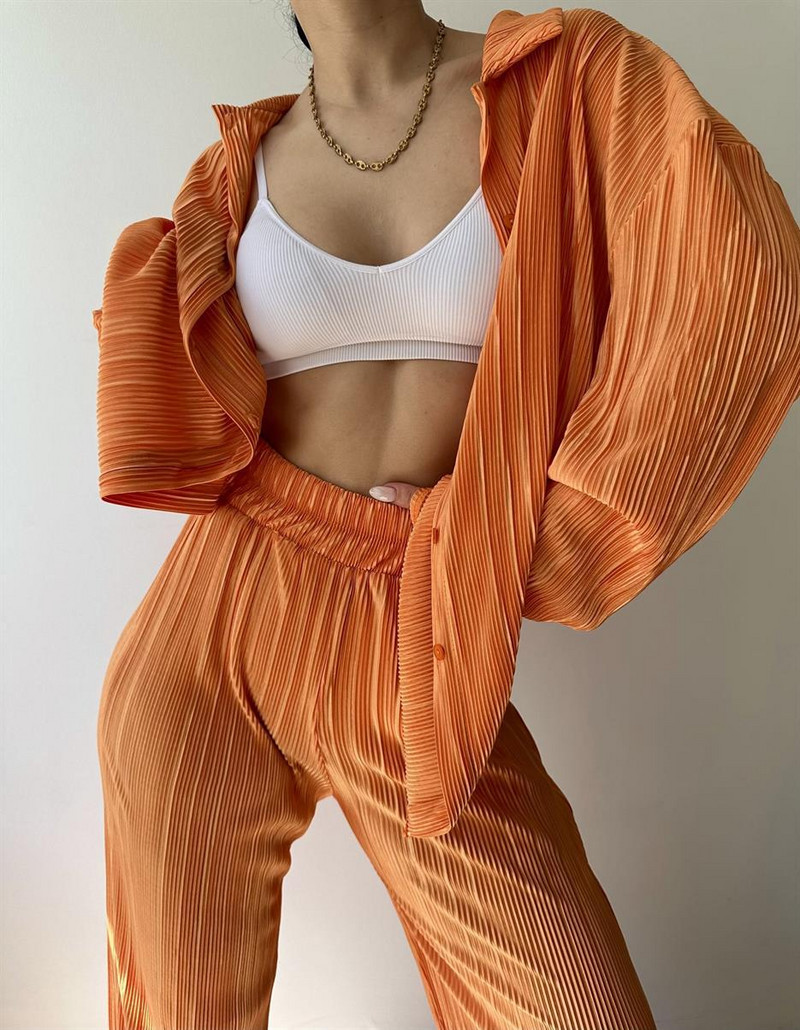 Sügisene uus ühevärviline plisseeritud pikkade varrukatega särk Kõrge vöökohaga püksid kaheosaline komplekt Naiste vabaaja püksid 2-osaline komplekt