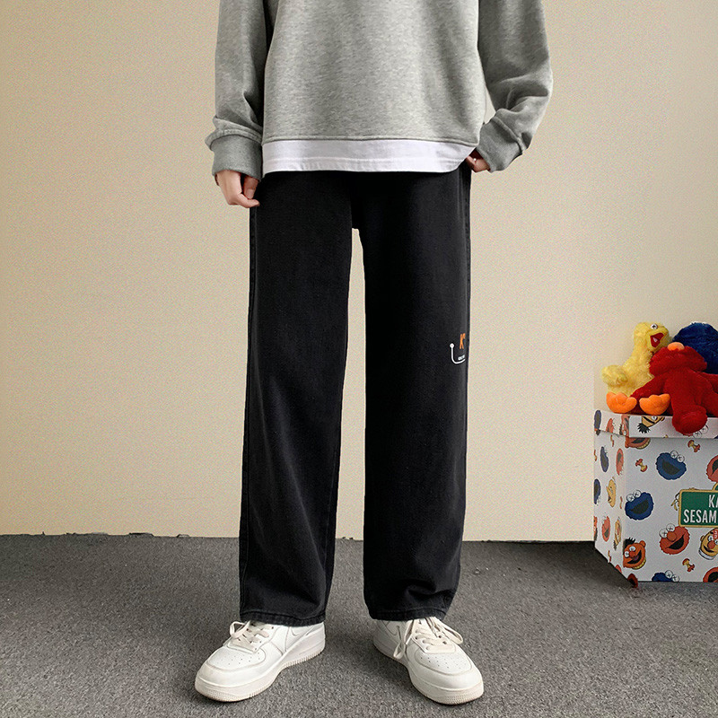 2021. aasta sügis, uued meeste kottis teksad, mood sirged teksapüksid, laia säärega püksid, mustad helesinised püksid, vabaaja püksid, meesterõivad