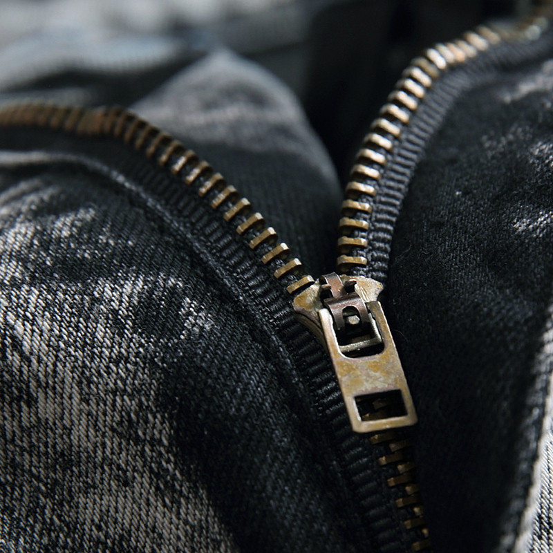 Disain hallid teksased teksased meeste mustriga käsitöö tavalised nelja hooaja püksid trend 2023 uue brändi peo noored teksad