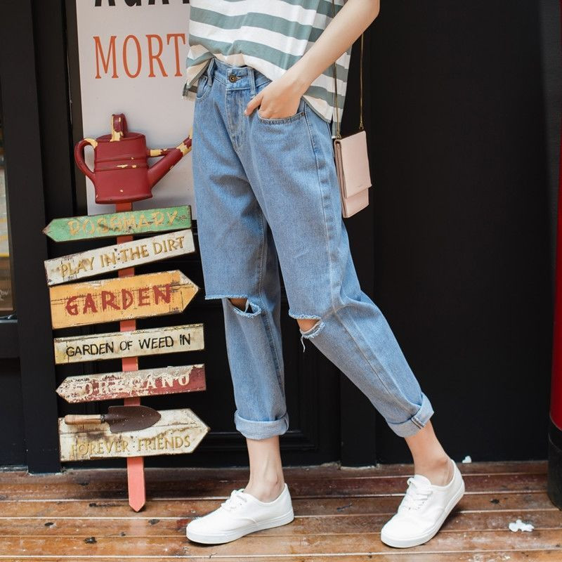 Rebenenud prindiga püksid Kpop katkised meeste kauboipüksid kitsad kitsenevad retro-rebitud aukudega teksad meestele Helesinised kõhn punk