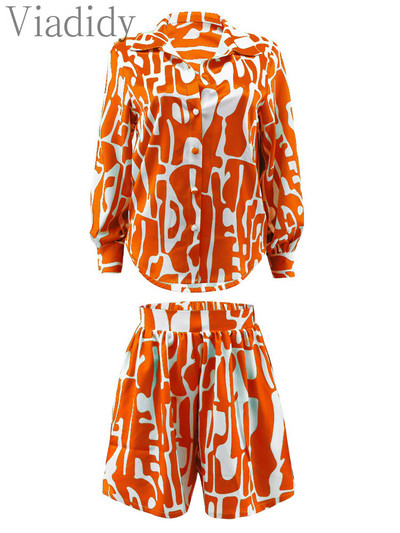 Naiste prindiga revääriga pikkade varrukatega vabaaja särgi ja kõrge vöökohaga sirgete lühikeste pükste komplekt