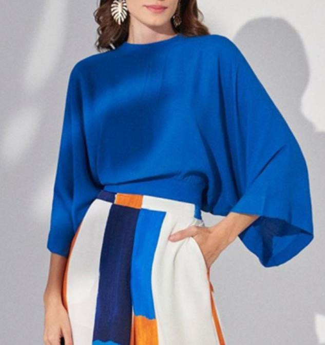 Moodne kaheosaline naisteriietus 2023. aasta suvine avar ülaosa, kõrge vöökohaga, trükitud elegantne kontori laiade säärtega pükste komplekt, riided