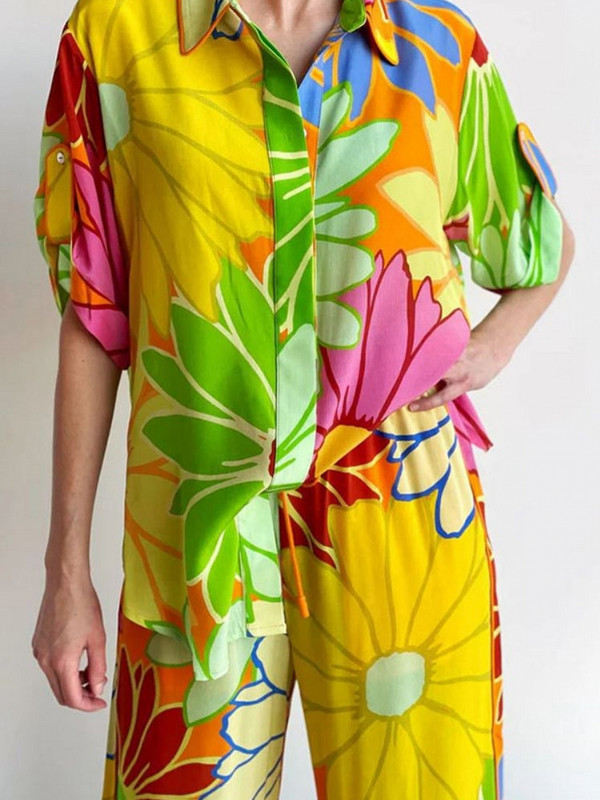 Kaheosaline lillemustriline komplekt lühikeste varrukatega pluusitopid ja pükskostüümid suvise sügise naiste komplekt, kestaga sobiv moodne riietus