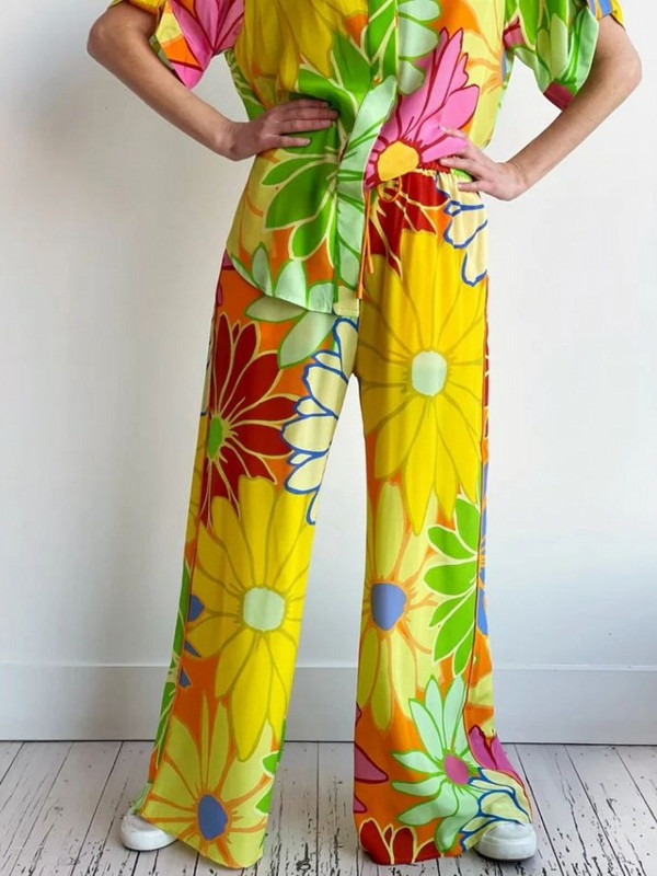 Kaheosaline lillemustriline komplekt lühikeste varrukatega pluusitopid ja pükskostüümid suvise sügise naiste komplekt, kestaga sobiv moodne riietus